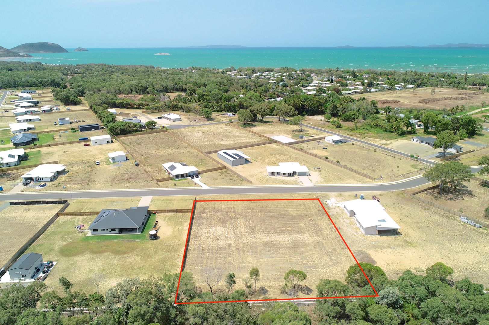 11 Sir Davidson Drive, Kinka Beach QLD 4703, Image 0