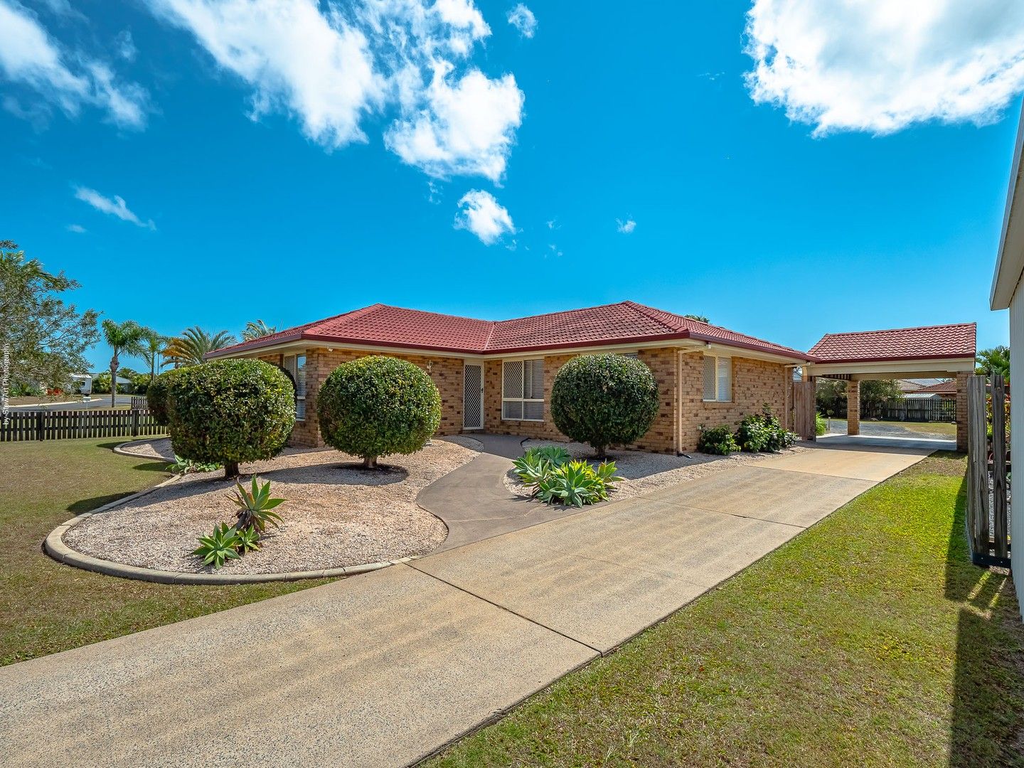 10 Brampton Court, Kawungan QLD 4655, Image 0