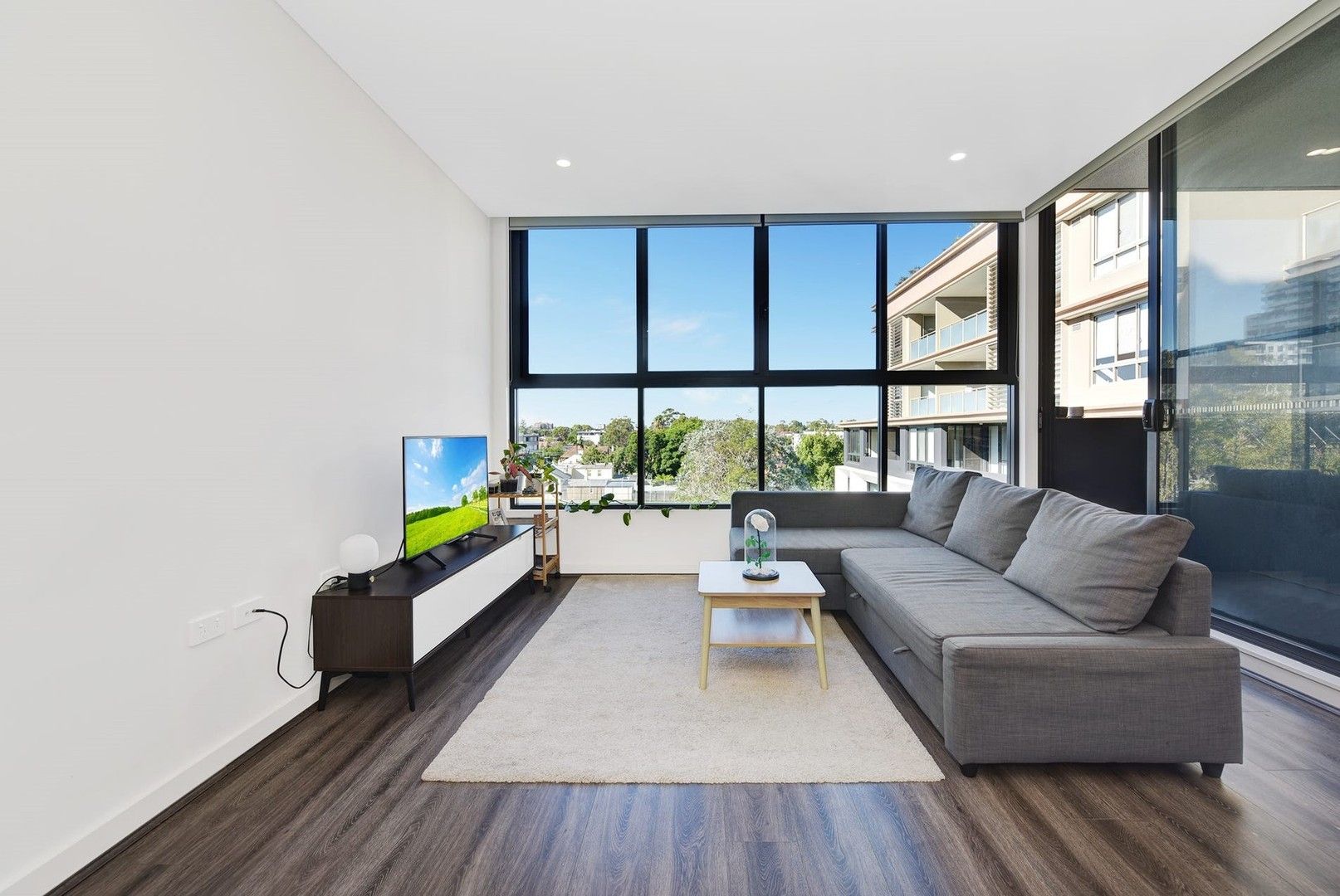 1 bedrooms Apartment / Unit / Flat in 305/68-72 Railway Parade BURWOOD NSW, 2134