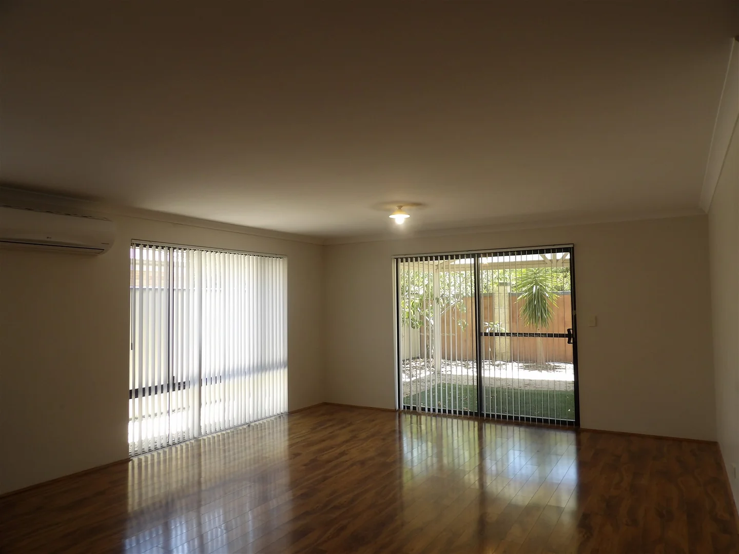 Additional image 2 of 10 Sequin Close, Meadow Springs WA 6210