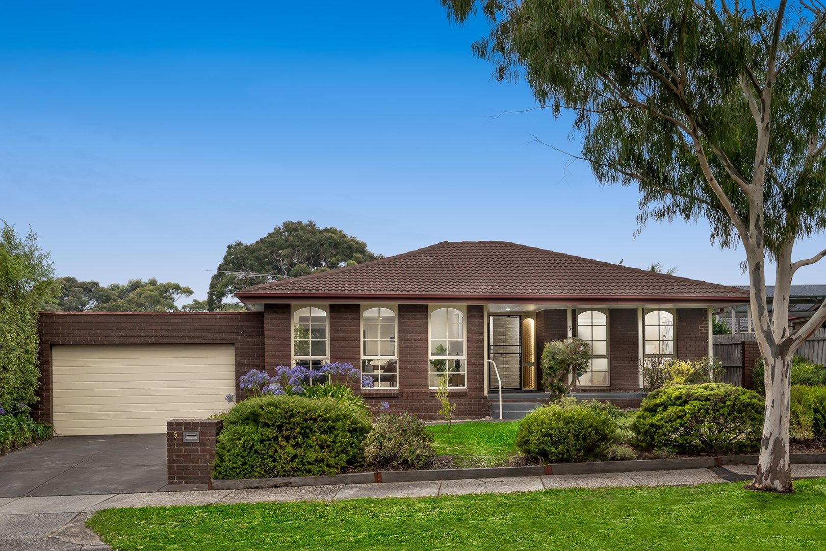 5 Ponsford Avenue, Wantirna South VIC 3152, Image 0