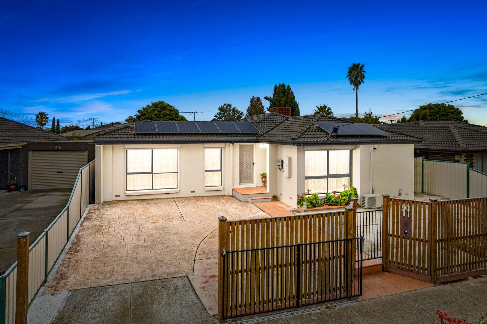 4 bedrooms House in 90 Kookaburra Avenue WERRIBEE VIC, 3030