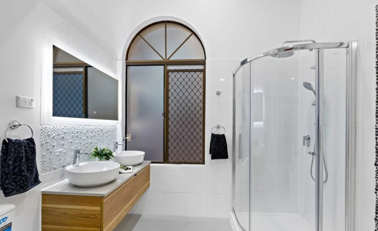 Additional image 25 of 13 CARLING Court, Raby Bay QLD 4163