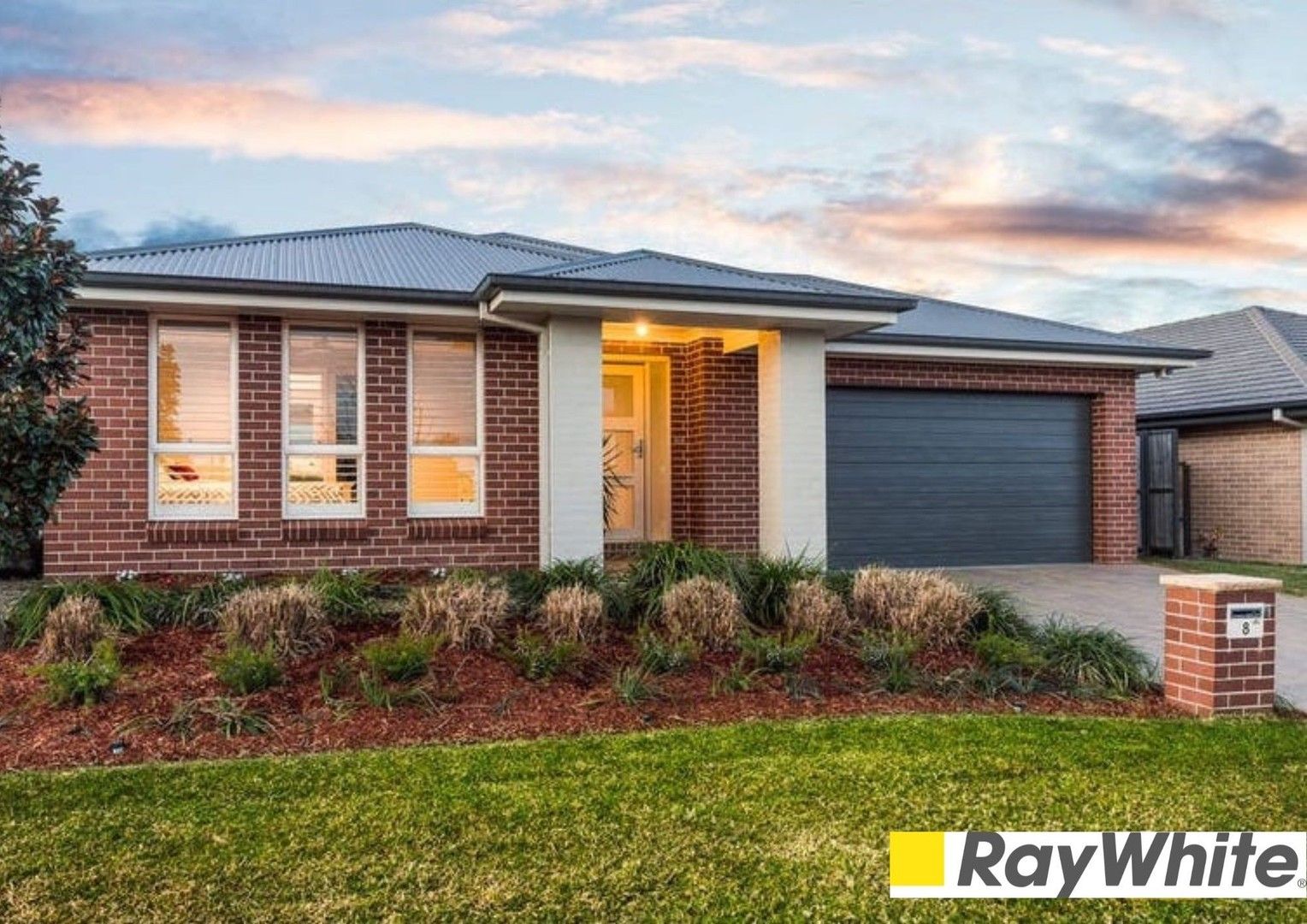 4 bedrooms House in 8 Nepean Street THE PONDS NSW, 2769