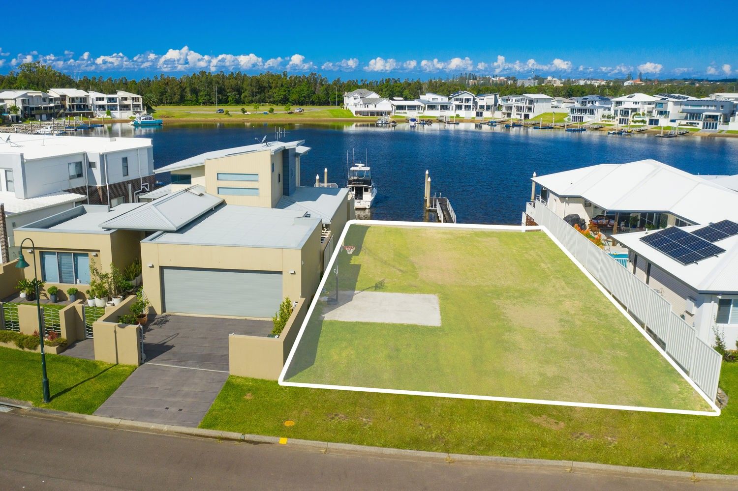 22 Portside Crescent, Port Macquarie NSW 2444, Image 2