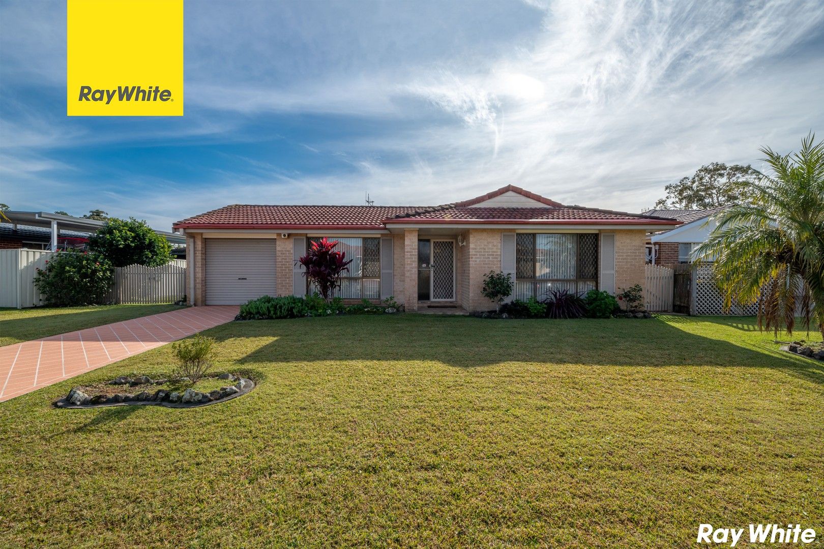 3 bedrooms House in 21 Christian Crescent FORSTER NSW, 2428