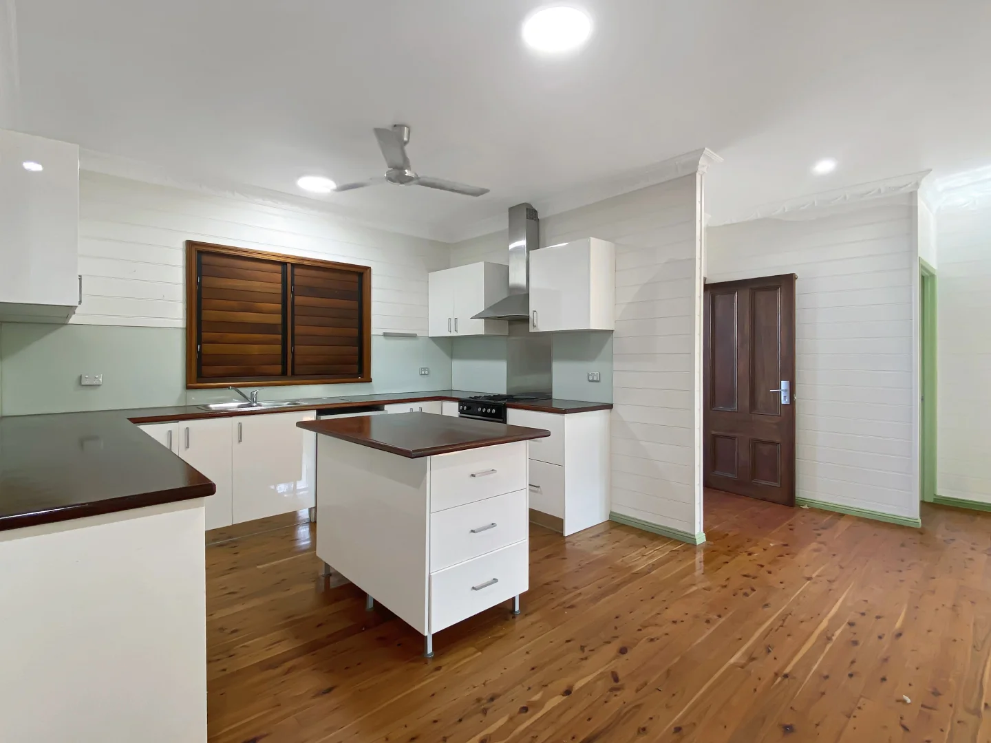 Additional image 4 of 19 Anzac Ln, Railway Estate QLD 4810