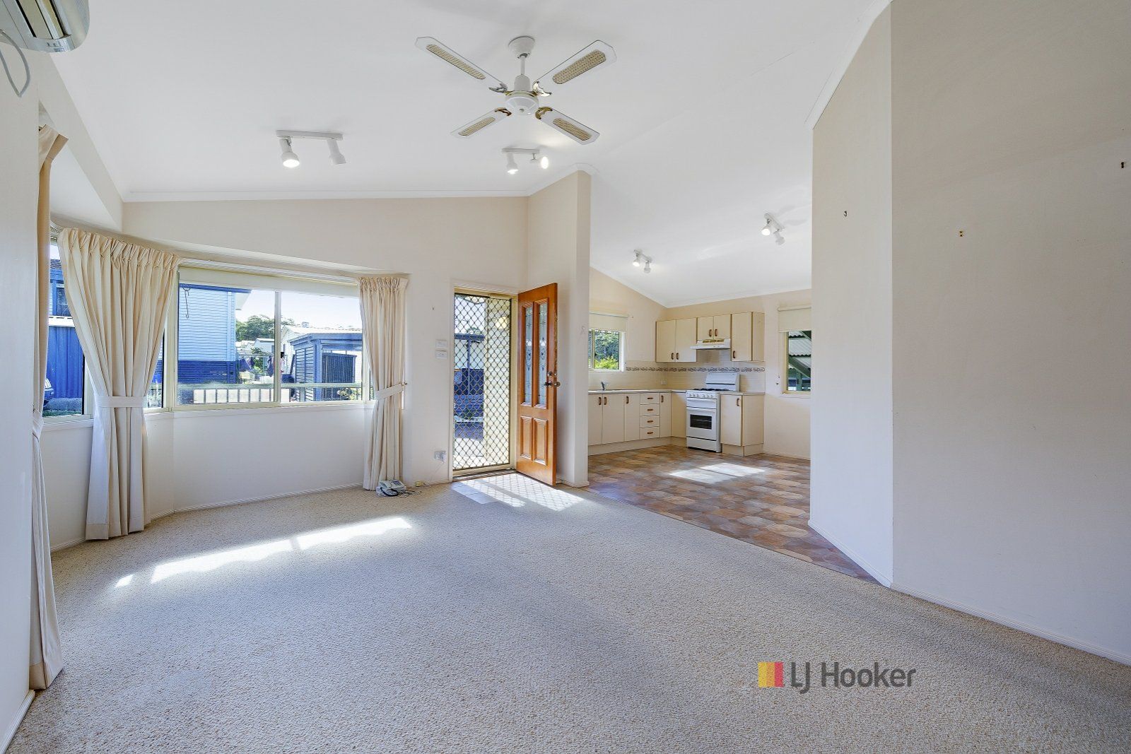 185/186 Sunrise Avenue, Halekulani NSW 2262, Image 0