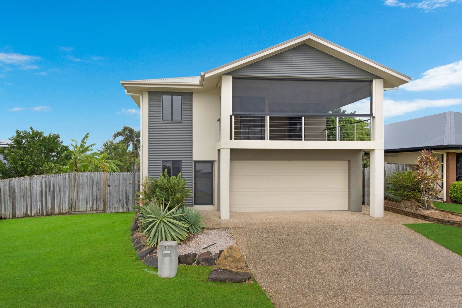 4 bedrooms House in 15 Kwila Crescent DOUGLAS QLD, 4354