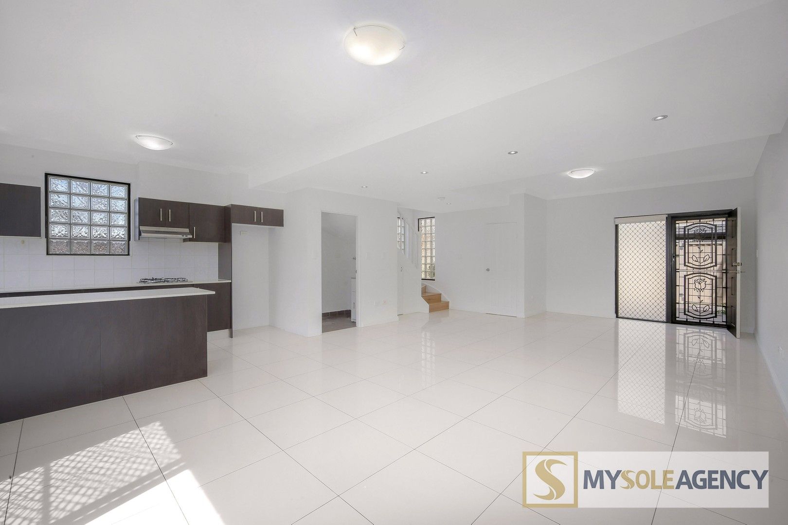 3 bedrooms Townhouse in 5/9-11 Kimberley Street MERRYLANDS NSW, 2160