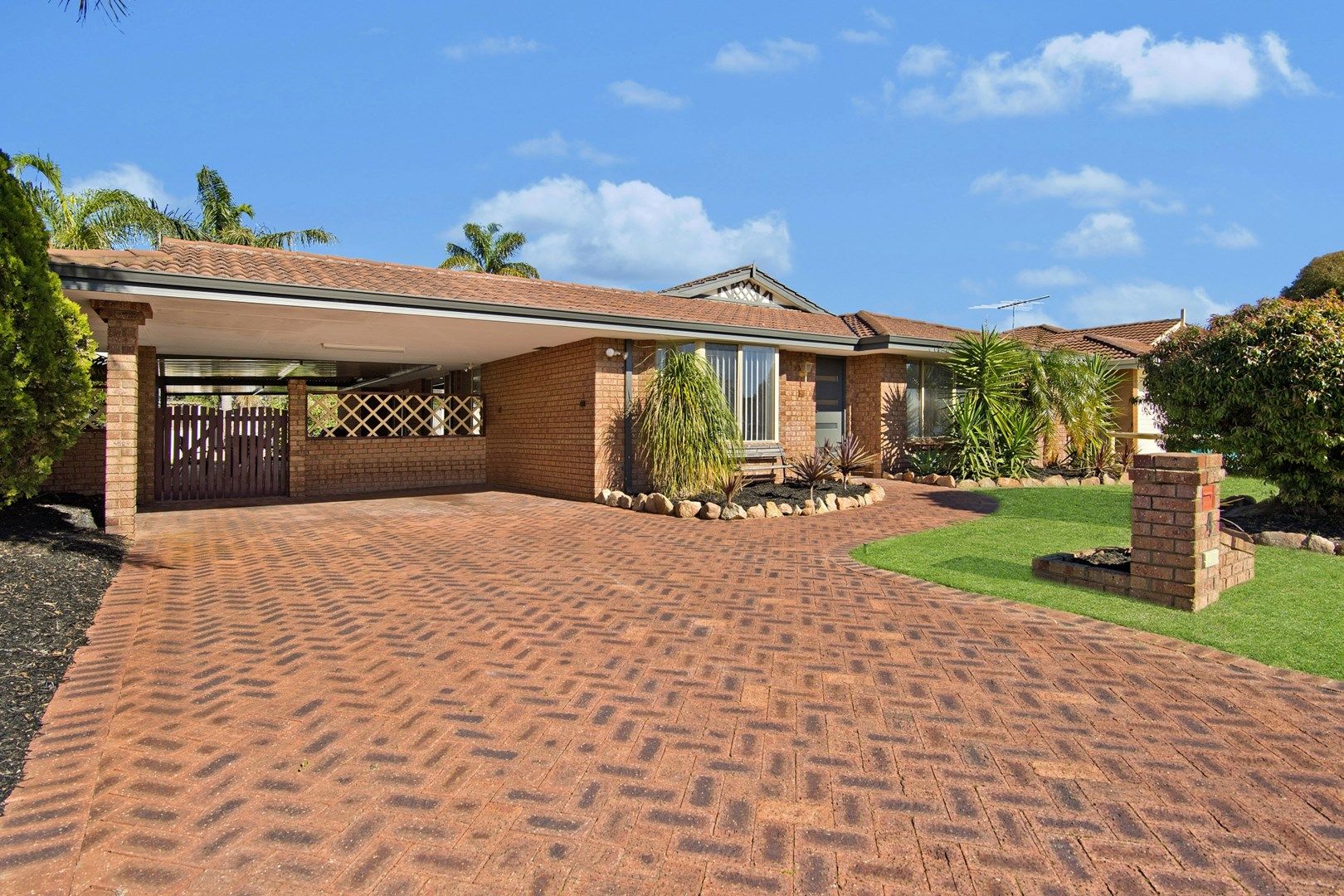 4 Glencoe Place, Cooloongup WA 6168, Image 0