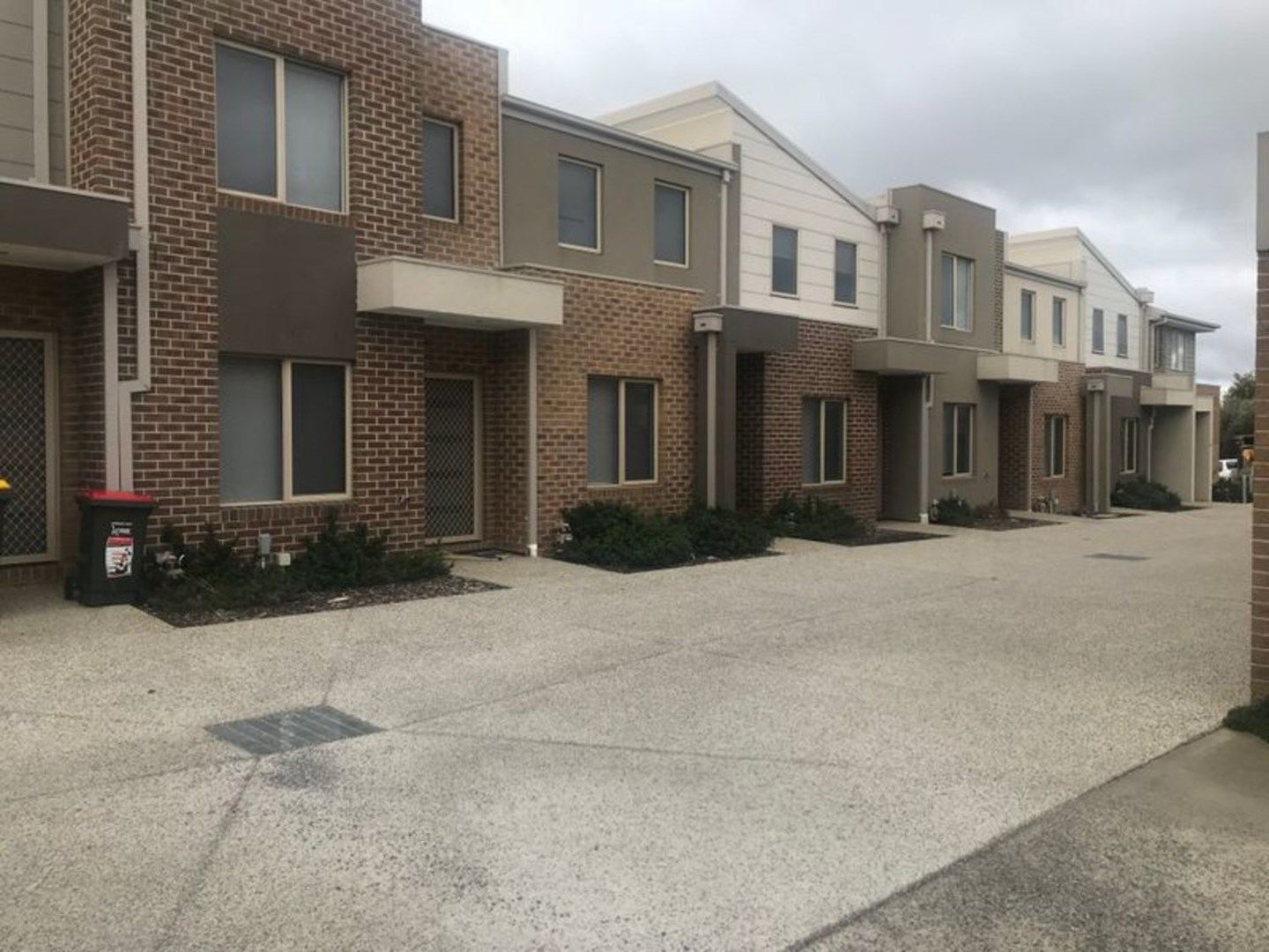 2 bedrooms Townhouse in 28/1-11 Hyde Park Avenue CRAIGIEBURN VIC, 3064