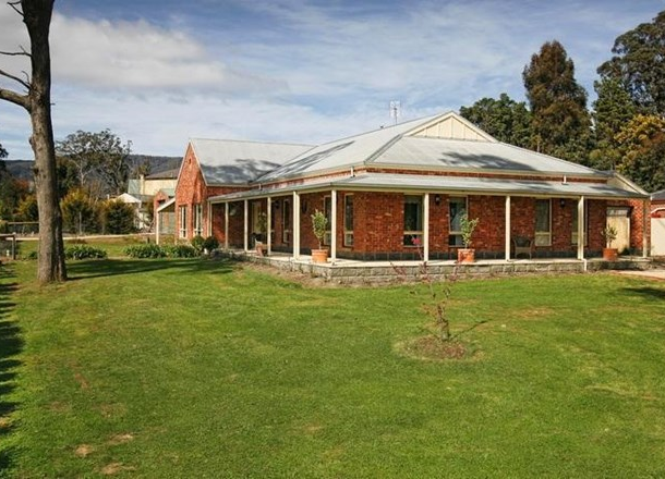 13 Glenns Court, Woodend VIC 3442