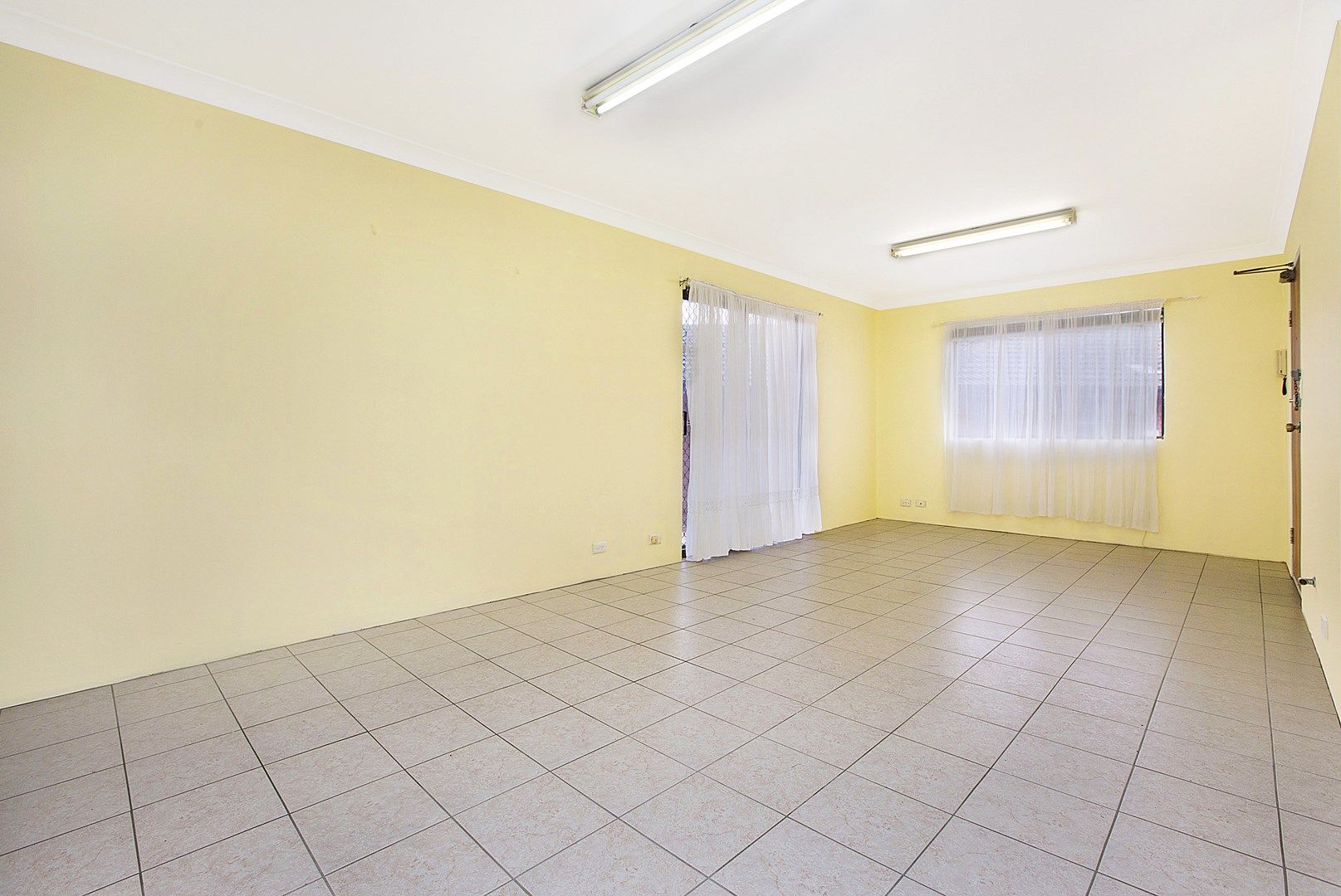 2 bedrooms Apartment / Unit / Flat in 1/16 Hill Street CAMPSIE NSW, 2194