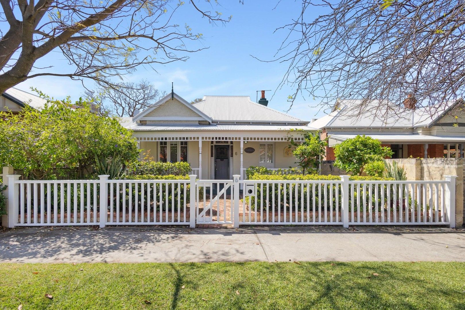 5 bedrooms House in 6 Redfern Street SUBIACO WA, 6008