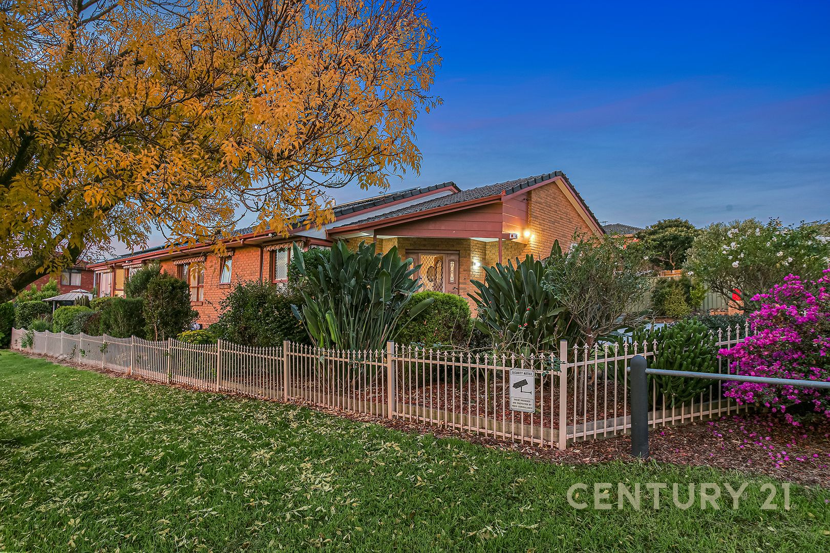 4 Schanck Place, Endeavour Hills VIC 3802, Image 1