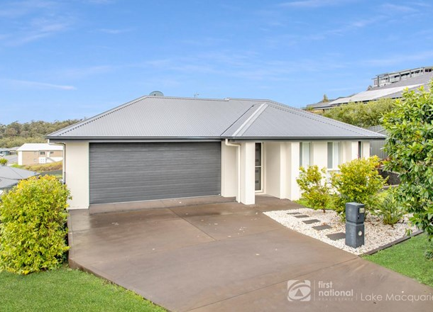 64 Floresta Crescent, Cameron Park NSW 2285