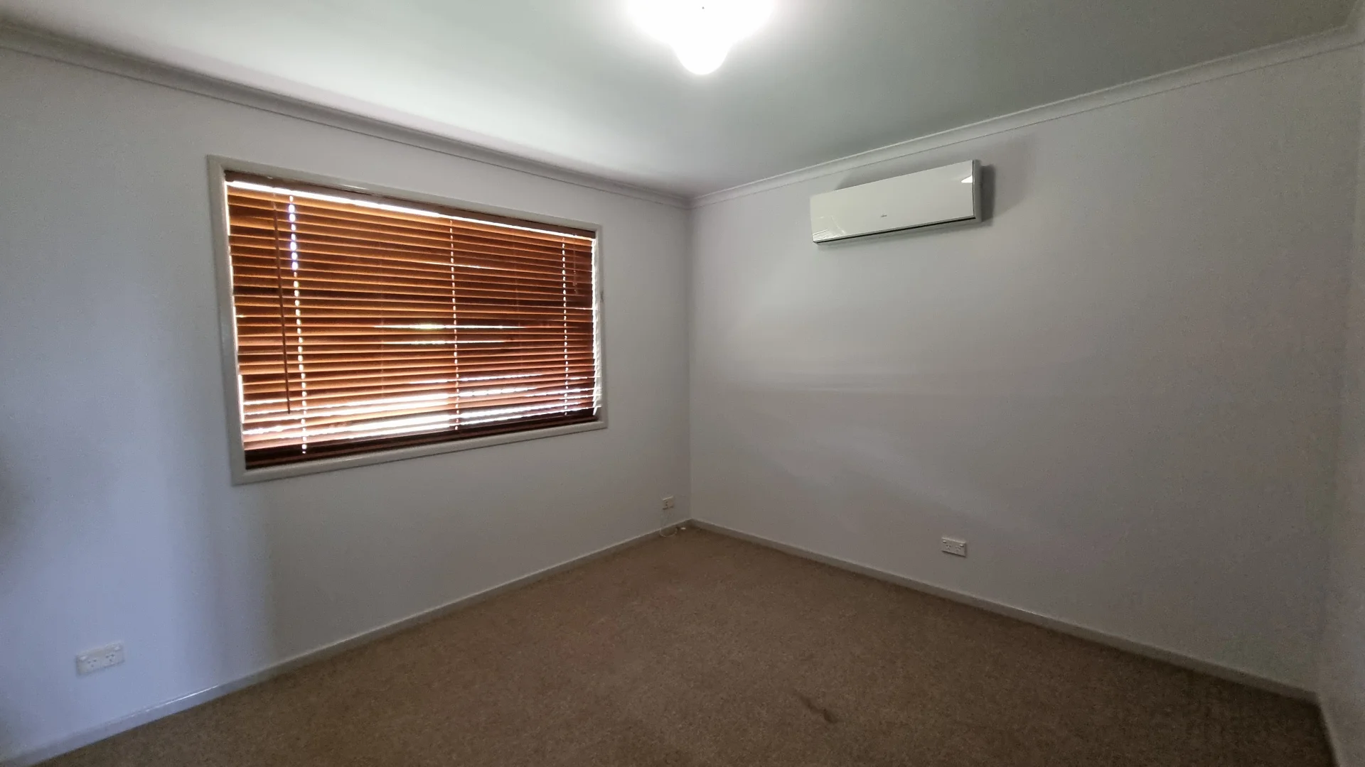 Additional image 16 of 2 Barbara Crt, Emerald QLD 4720