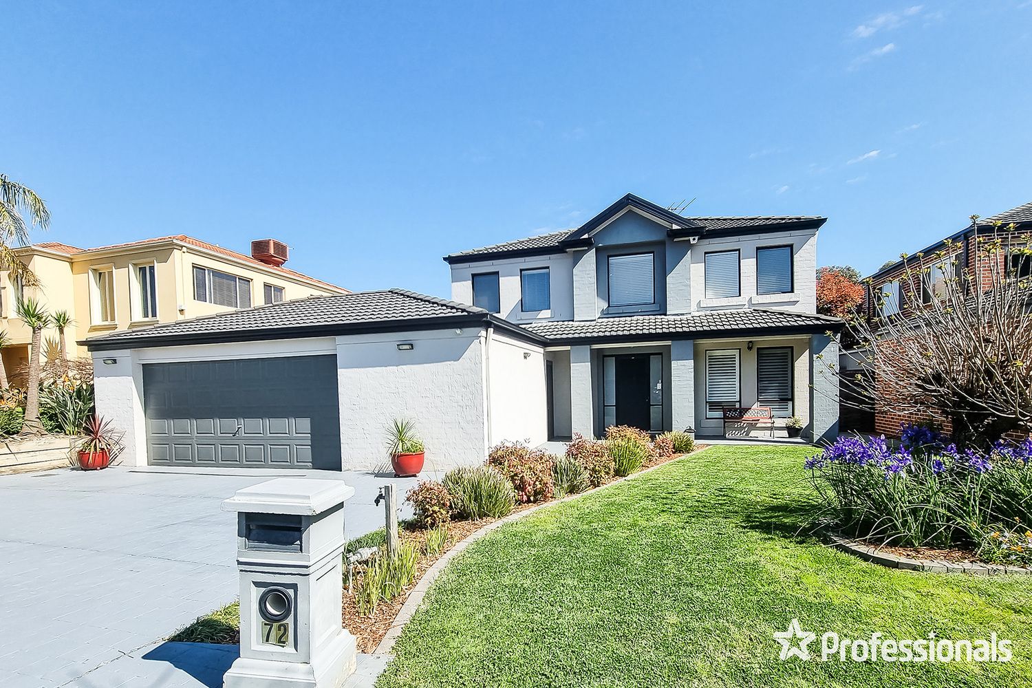 4 bedrooms House in 72 Blue Ridge Drive MOOROOLBARK VIC, 3138