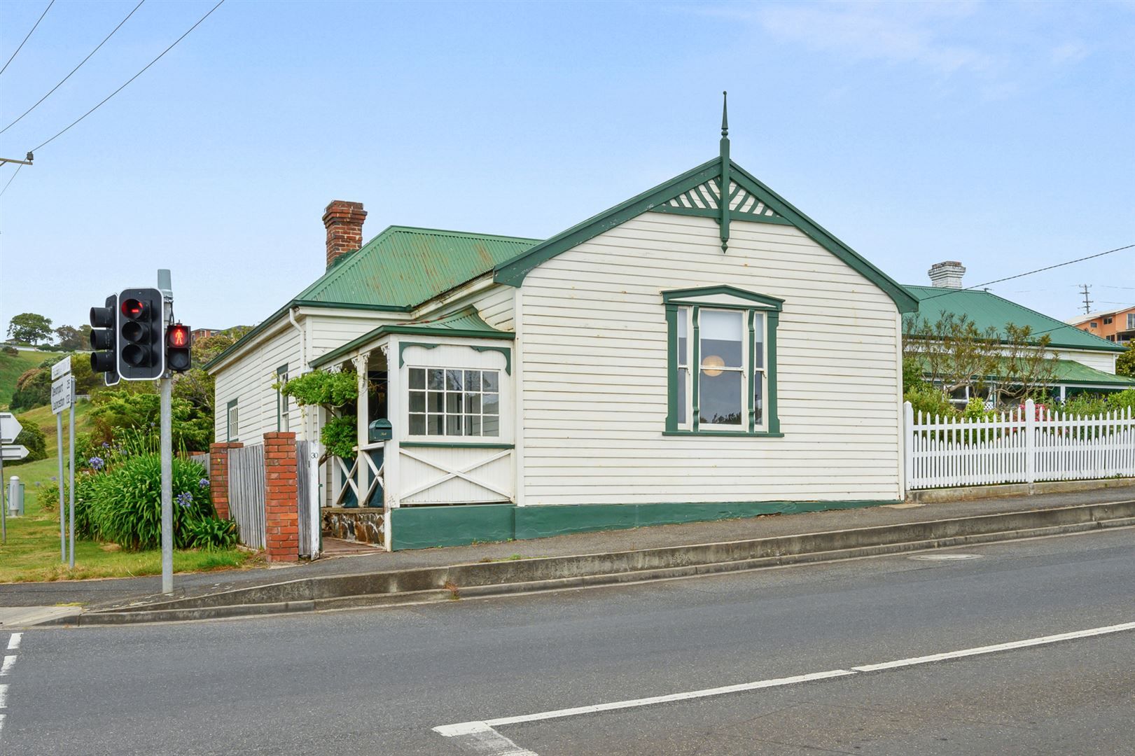 2 bedrooms House in 30 Main Road PENGUIN TAS, 7316