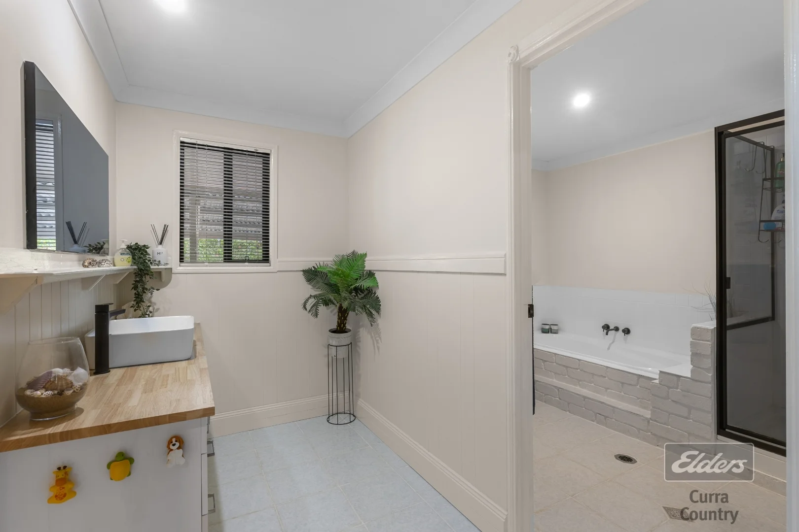 Additional image 10 of 13 Cross Crescent, Curra QLD 4570