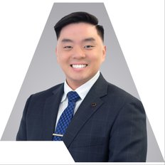 Robert Nguyen, Sales representative