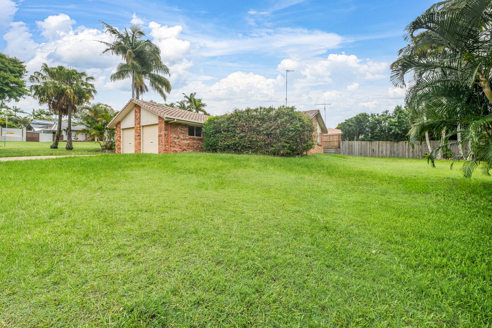 50 Woodlands Crescent, Buderim QLD 4556, Image 2