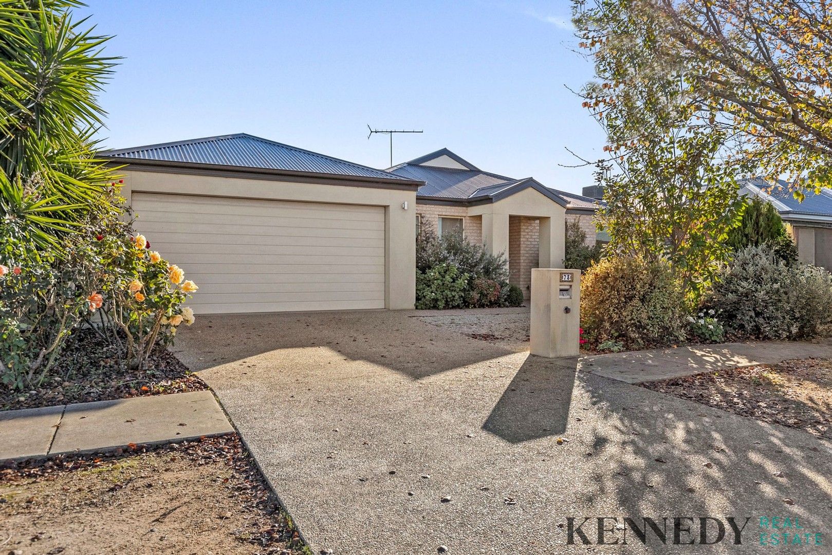 73 Lakeviews Circuit, Yarrawonga VIC 3730, Image 1