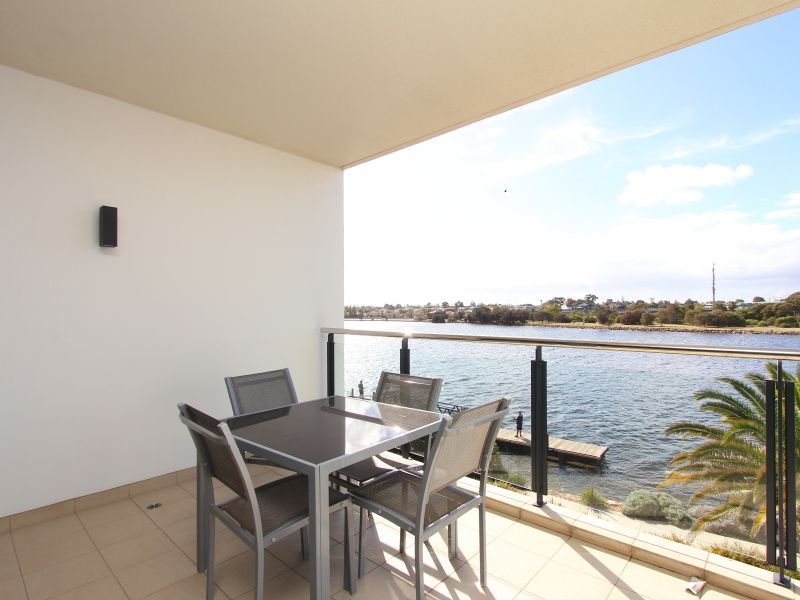 E305/70 Canning Beach Road, Applecross WA 6153, Image 1