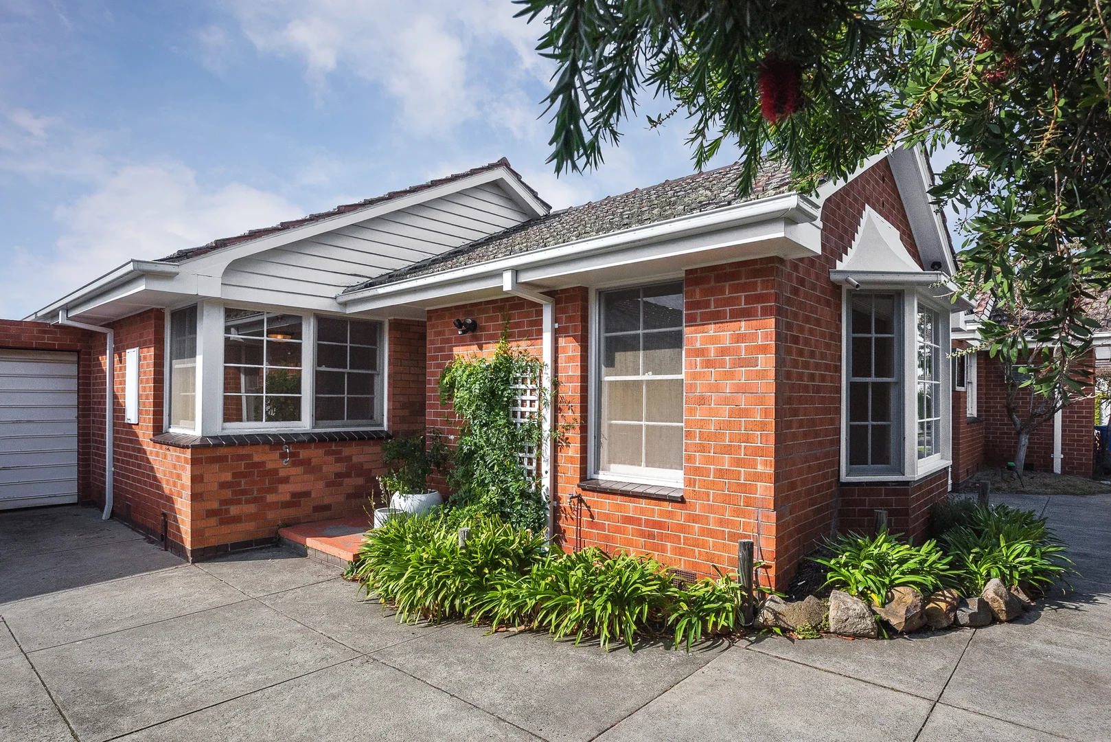 2/9 Binnie Street, Brighton East VIC 3187