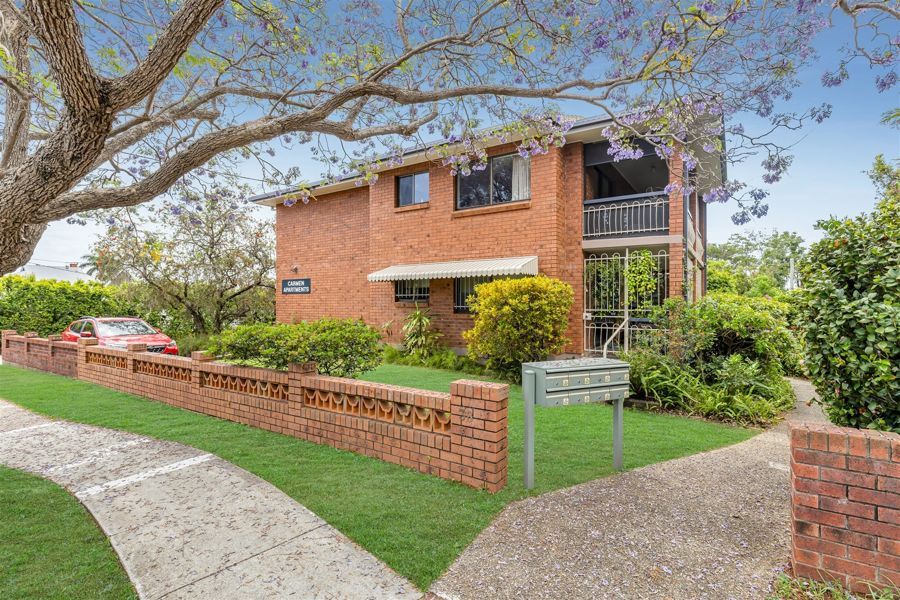 3 bedrooms Apartment / Unit / Flat in 4/38 Norman Parade CLAYFIELD QLD, 4011