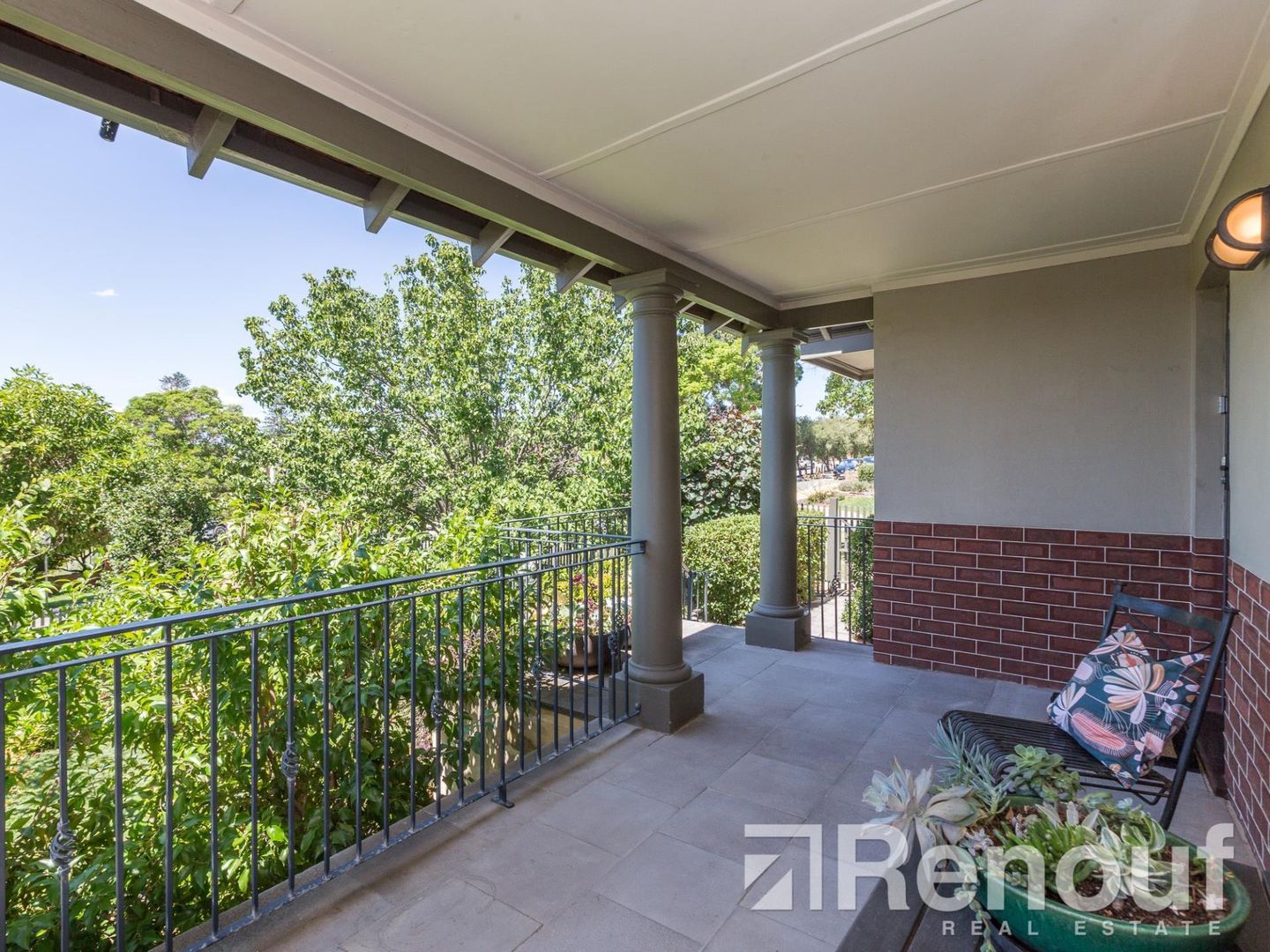 10 Wright Avenue, Swanbourne WA 6010, Image 2