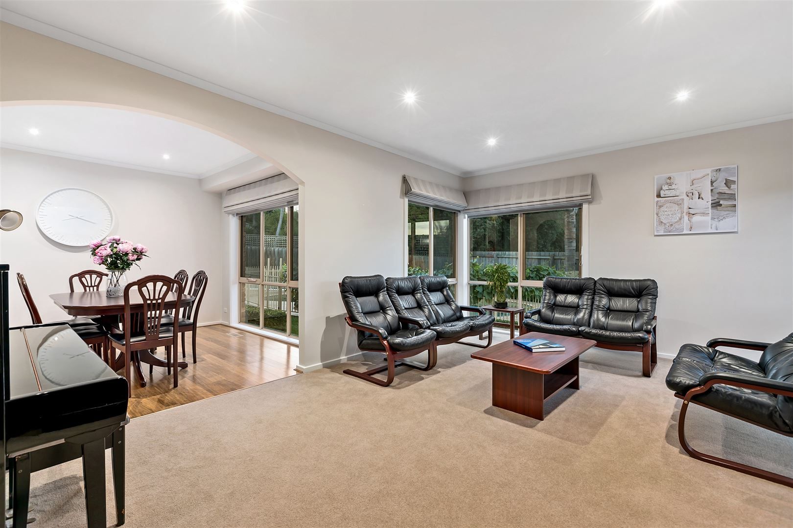 54 Torwood Avenue, Glen Waverley VIC 3150, Image 2