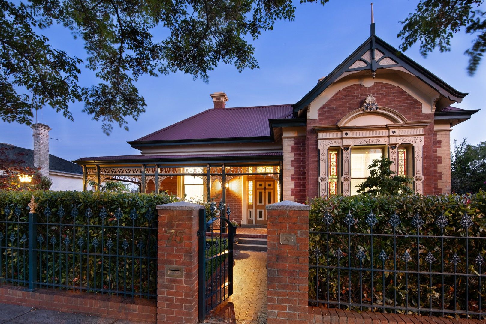 5 bedrooms House in 75 Wills Street BENDIGO VIC, 3550