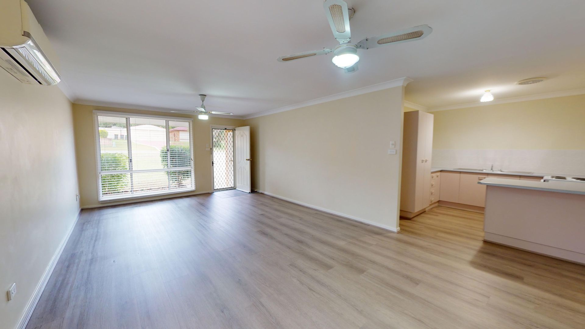 2/32 Denton Park Drive, Rutherford NSW 2320, Image 1