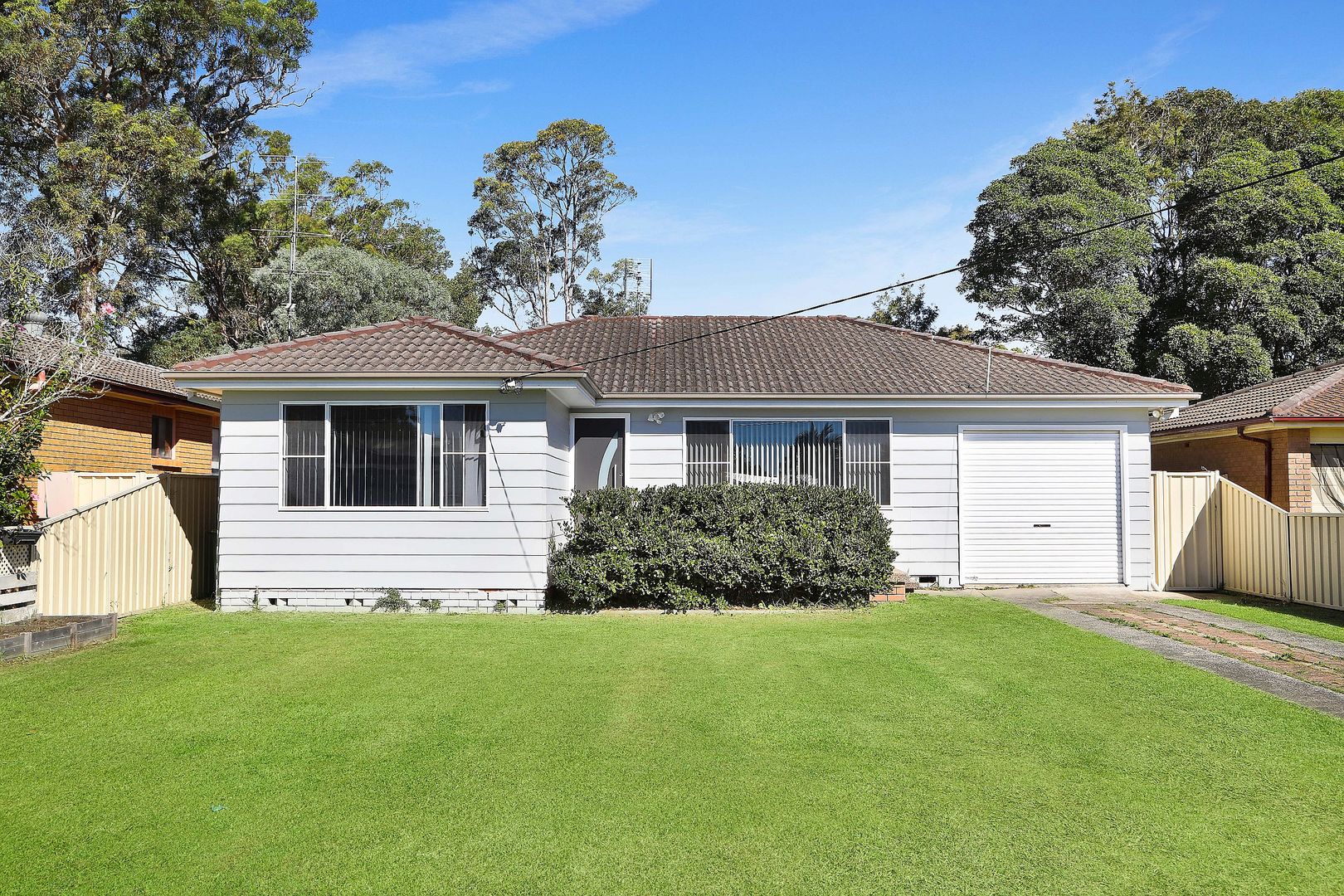 14 Culwulla Street, Berkeley Vale Property History & Address Research