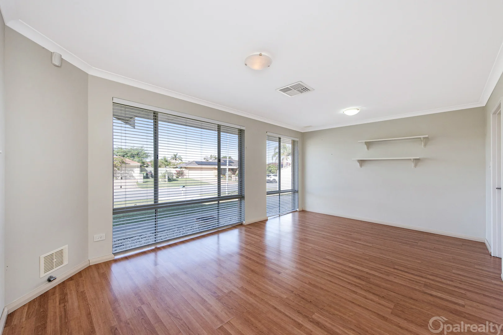 Additional image 3 of 4 Dress Circle, Warnbro WA 6169