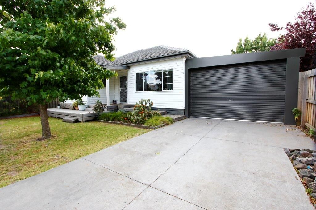 3 bedrooms House in 8 Gill Street BELMONT VIC, 3216