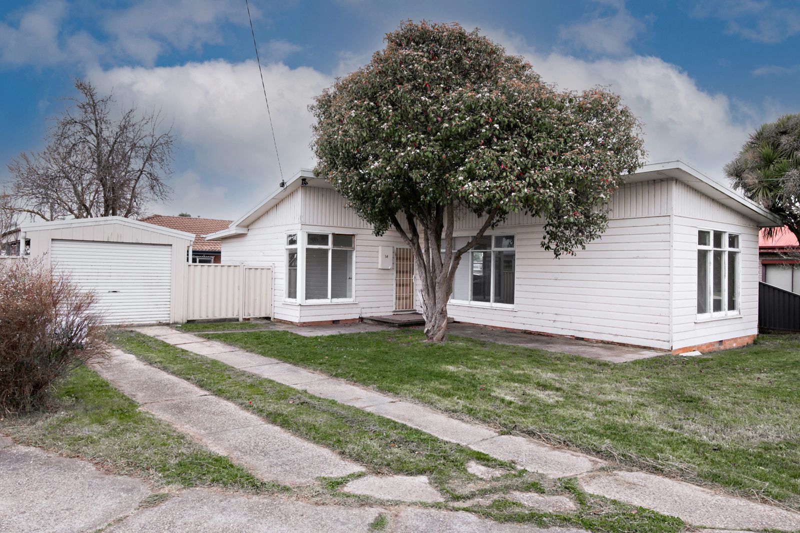 3 bedrooms House in 14 Whitta Street SEBASTOPOL VIC, 3356