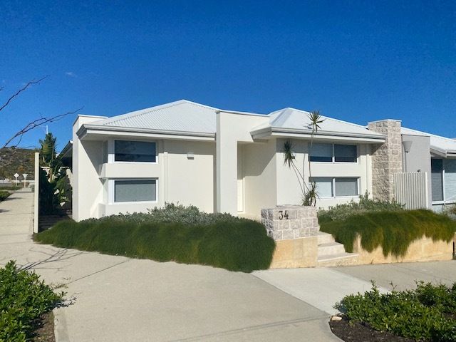 3 bedrooms House in 34 Broach Way ALKIMOS WA, 6038