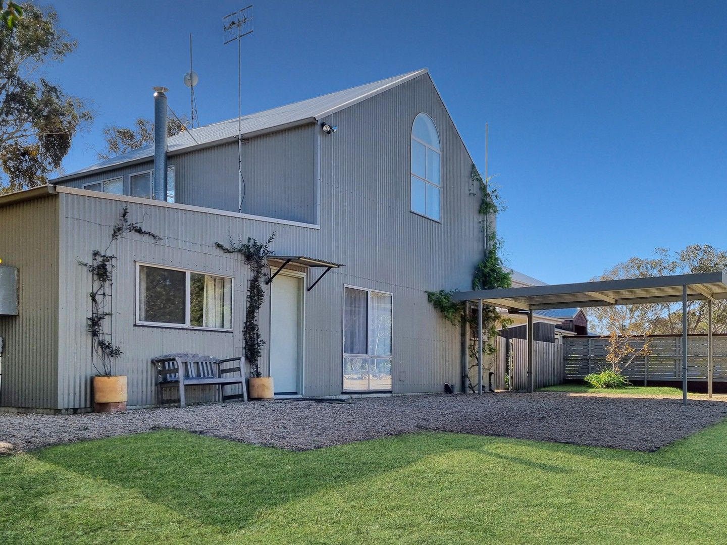 3 bedrooms House in 955 Norton Road WAMBOIN NSW, 2620