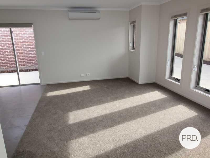 2/1306 Geelong Road, Mount Clear VIC 3350, Image 1