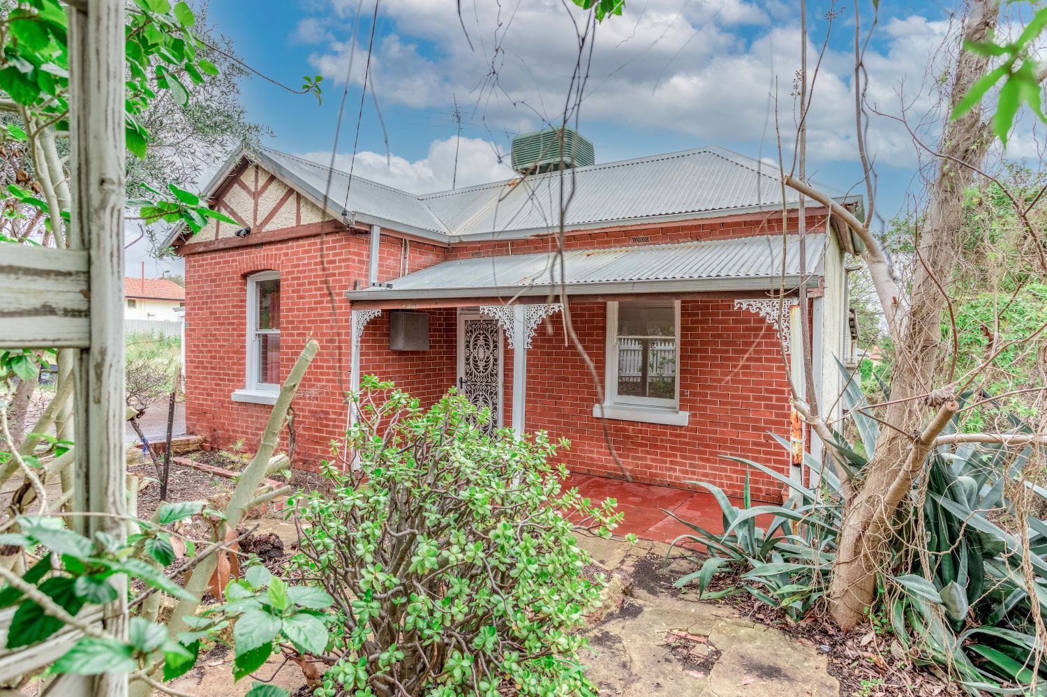 3 bedrooms House in 32 William Street ARMADALE WA, 6112