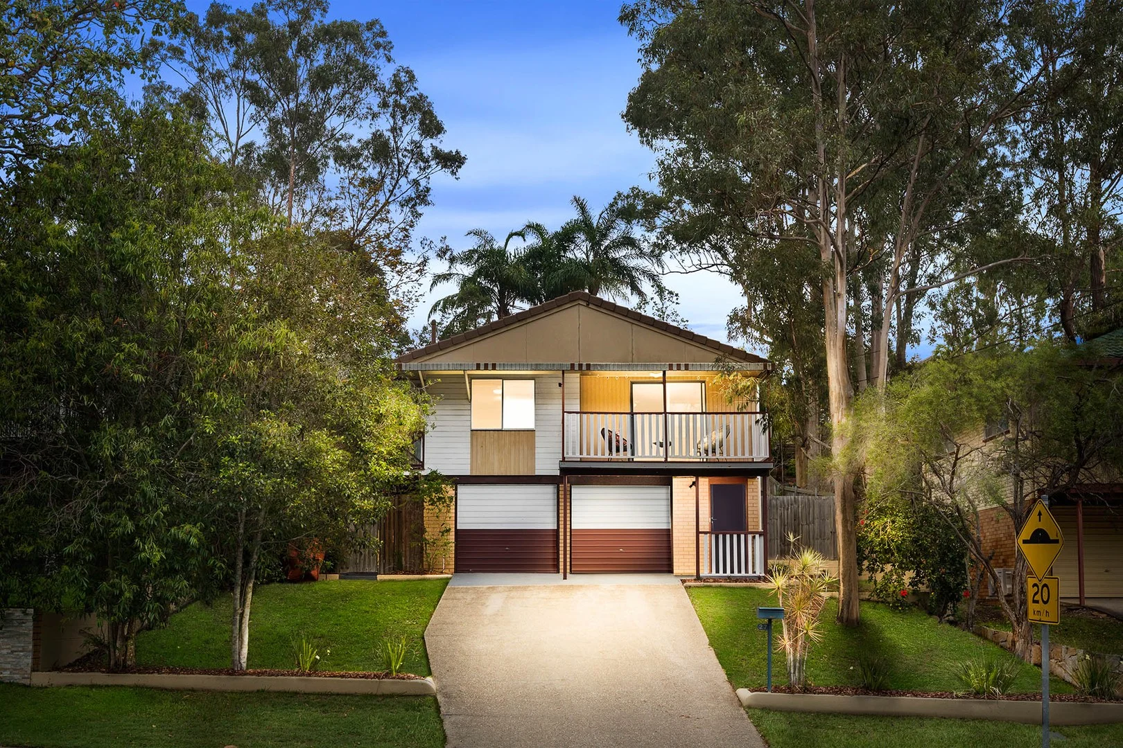 27 Tarnook Drive, Ferny Hills QLD 4055