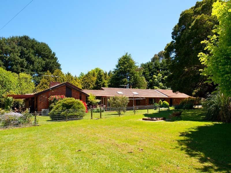 136 Back Settlement Road, KORWEINGUBOORA VIC 3461, Image 1