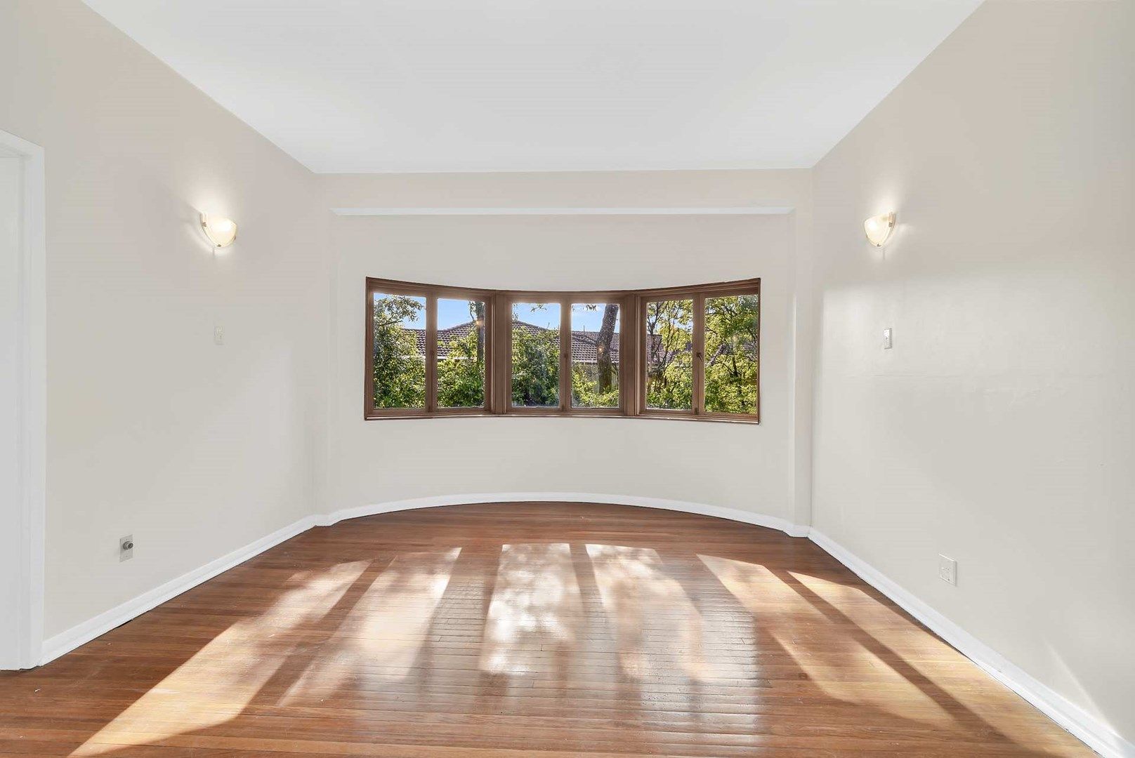 5 bedrooms Apartment / Unit / Flat in 2/1A Spencer Road KILLARA NSW, 2071