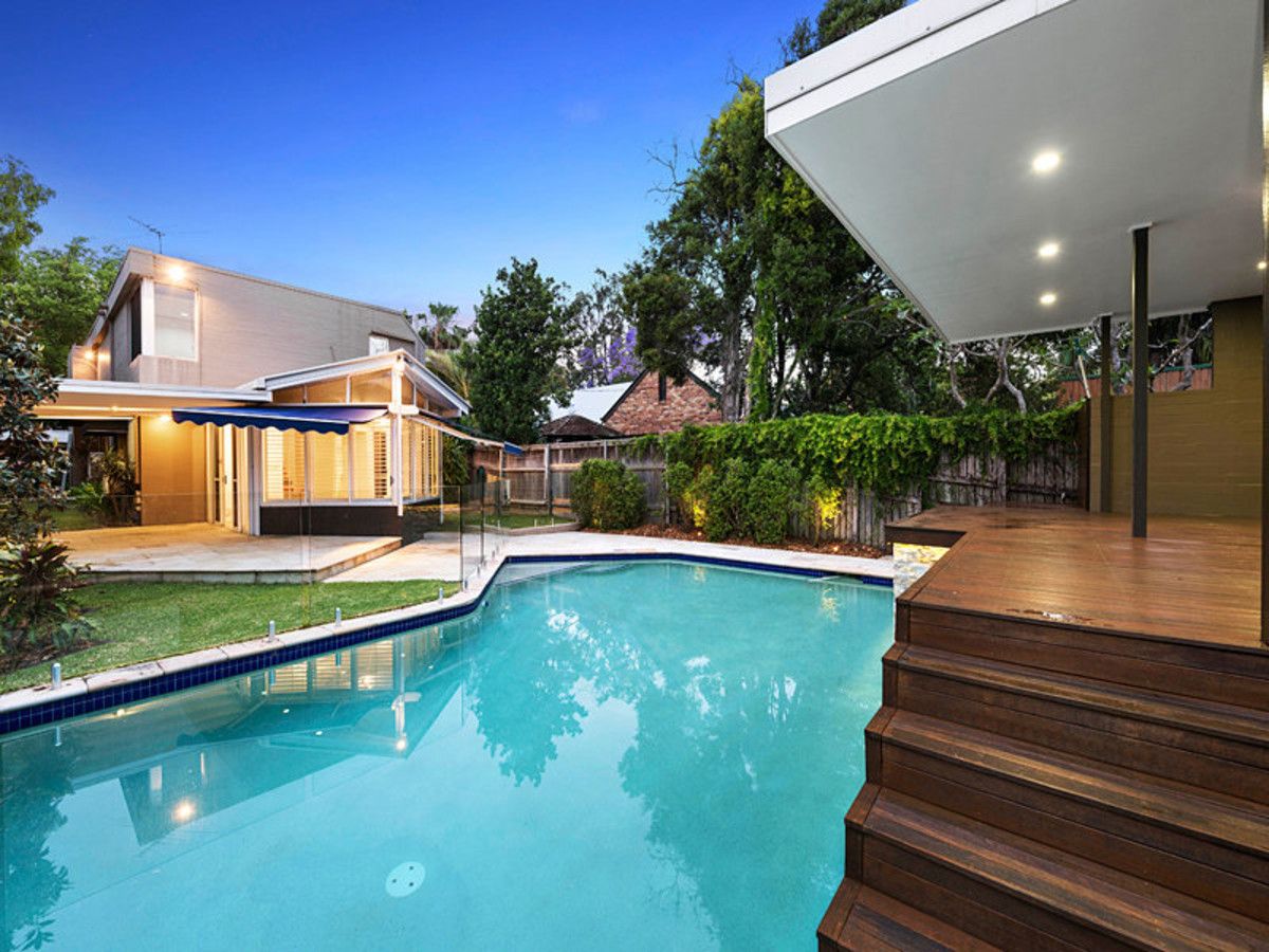 4 bedrooms House in 91 Laurel Avenue CHELMER QLD, 4068