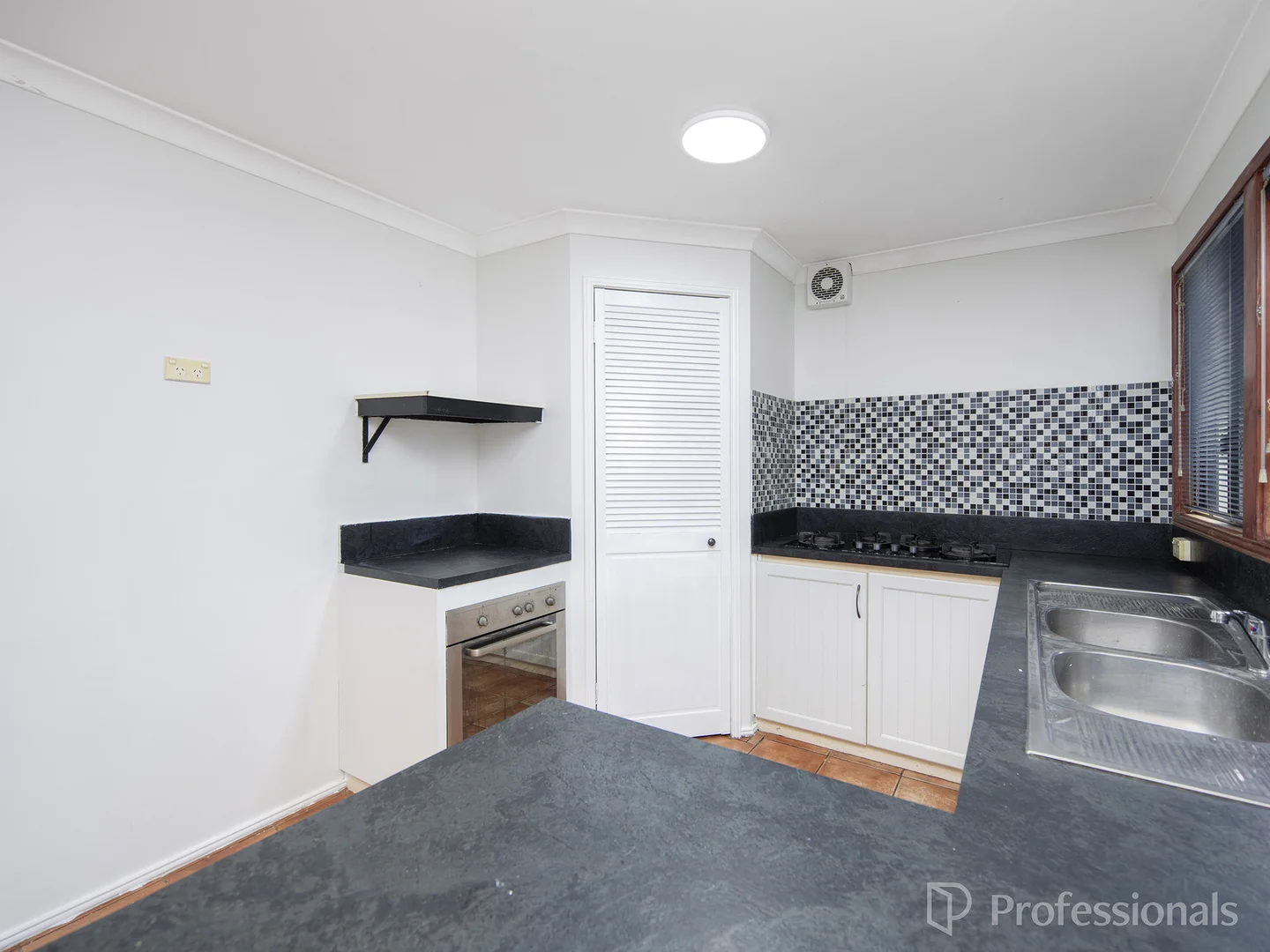 Additional image 5 of 130 Kingfisher Avenue, Ballajura WA 6066