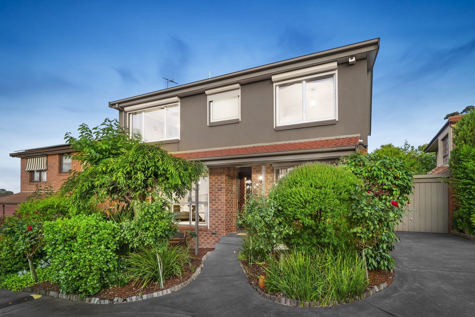 5 bedrooms Apartment / Unit / Flat in 2/85 Atkinson Street TEMPLESTOWE VIC, 3106