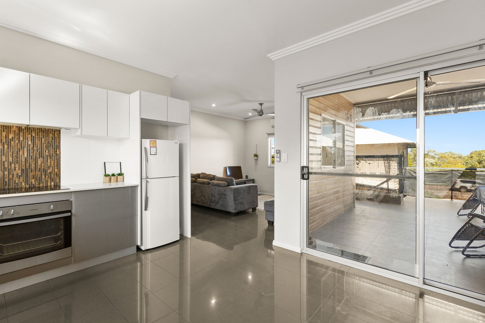 6/4 Shingoro Street, Bilingurr WA 6725, Image 1